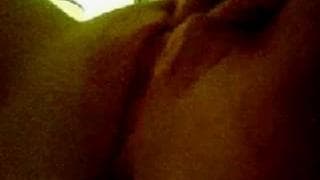 Un massaggio per questa figa in webcam